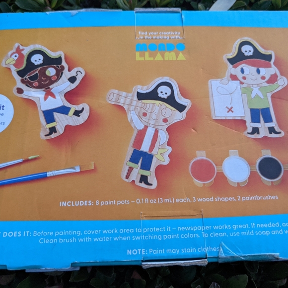Mondo Llama paint-your-own pirates kit (makes 3 pieces) - Picture 2 of 9